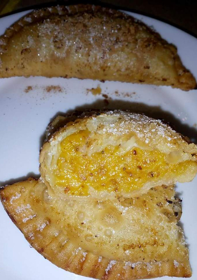 Una foto de Trucha de batata y almendras a la Canaria