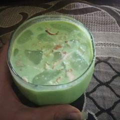 A picture of Kiwi refreshing juice.