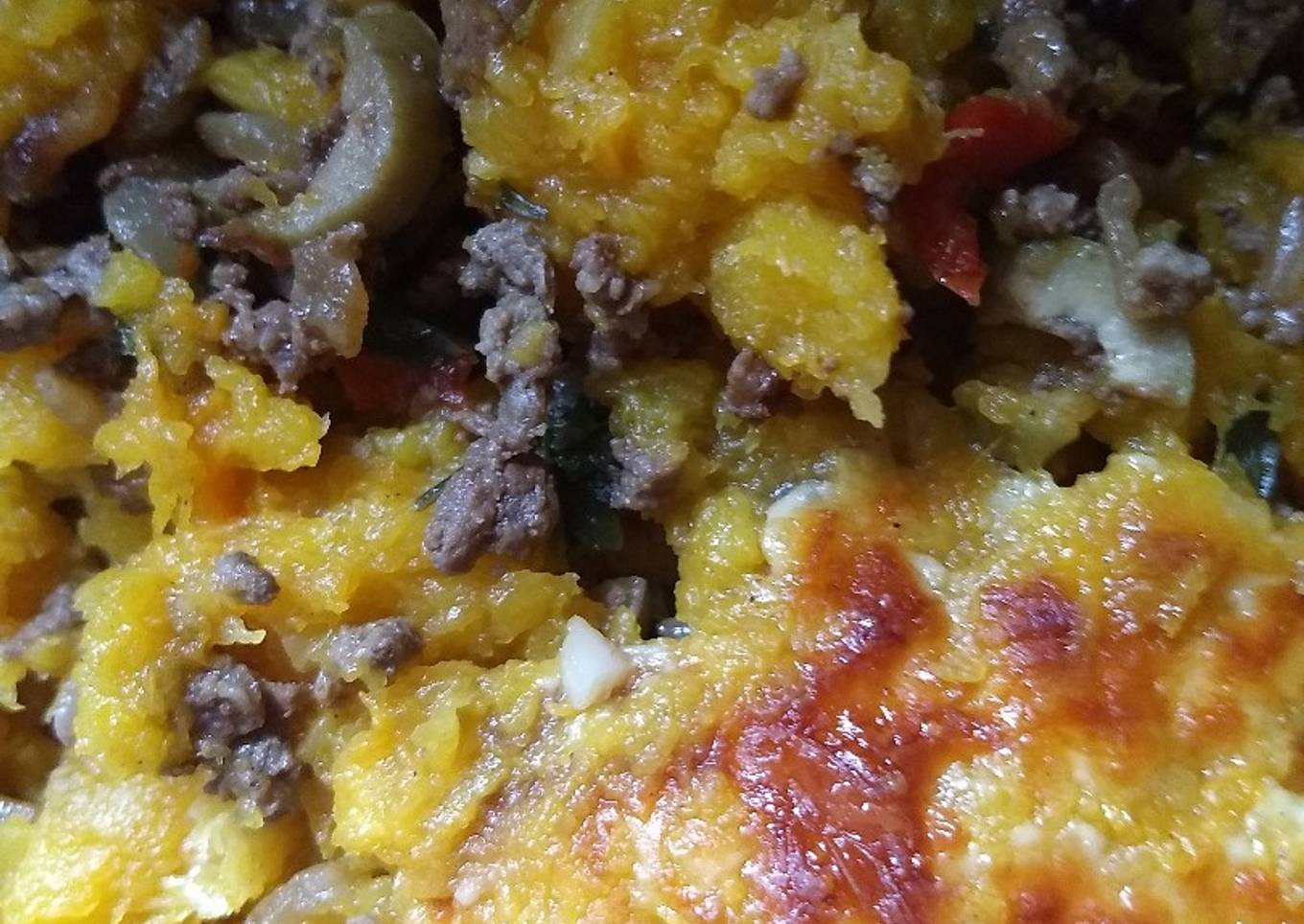 Pastel de carne y puré de zapallo gratinado