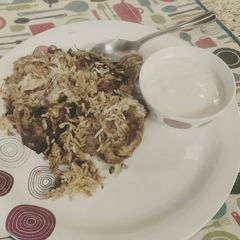 A picture of Chicken dum biryani.