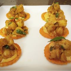 A picture of Tawa Chana Canape.