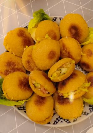 Une photo de Petit pain (batbout) farci