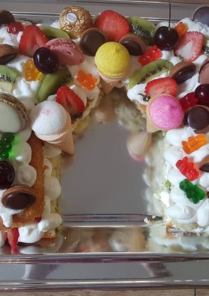 صورة لوصفة تورتة عيد ميلاد حرف m