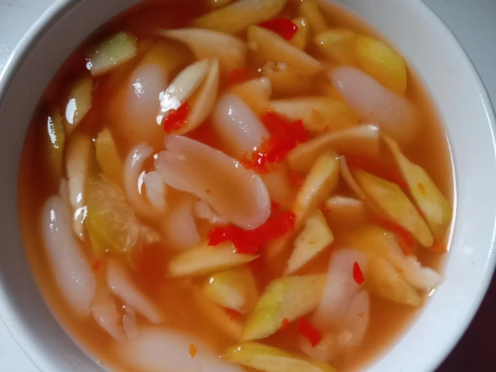 Easy Ways Prepare Recipes Asinan rambutan, kedondong iris2 the Awesome  Delicious.