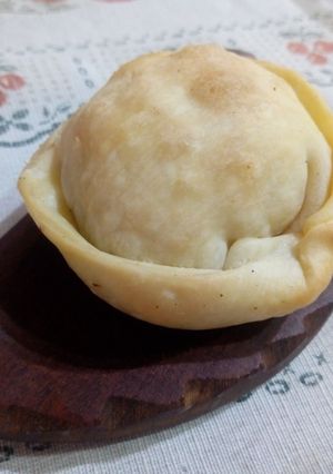 Una foto de Empanadas Caprese