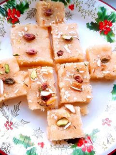 रवा बर्फी (Rava Barfi recipe in hindi) रेसिपी मुख्य फोटो