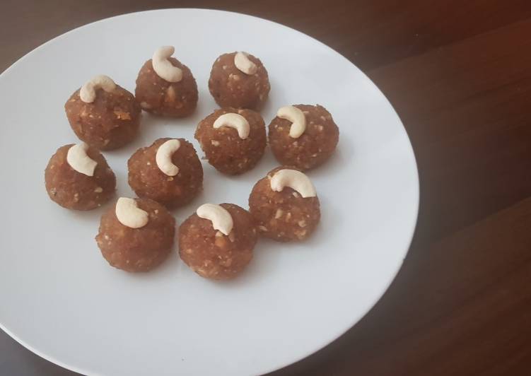 Healthy coconut laddu