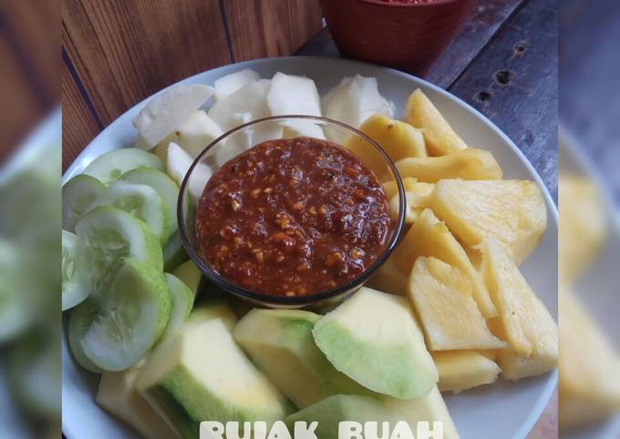 Resep 380. Rujak buah yang Lezat Sekali