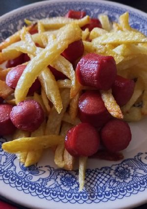 Una foto de Salchipapas