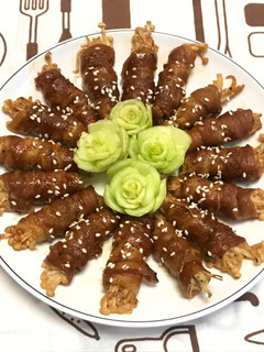 👩🏻‍🍳金針菇烤肉串 的食譜成品照片
