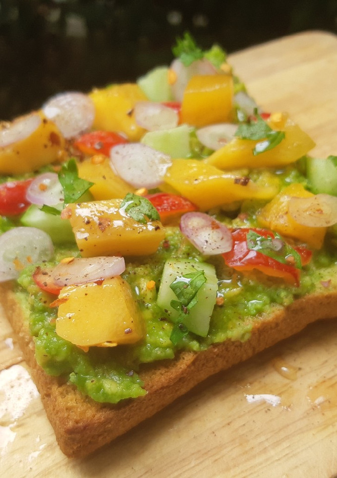A picture of Mango Guacamole Toast.