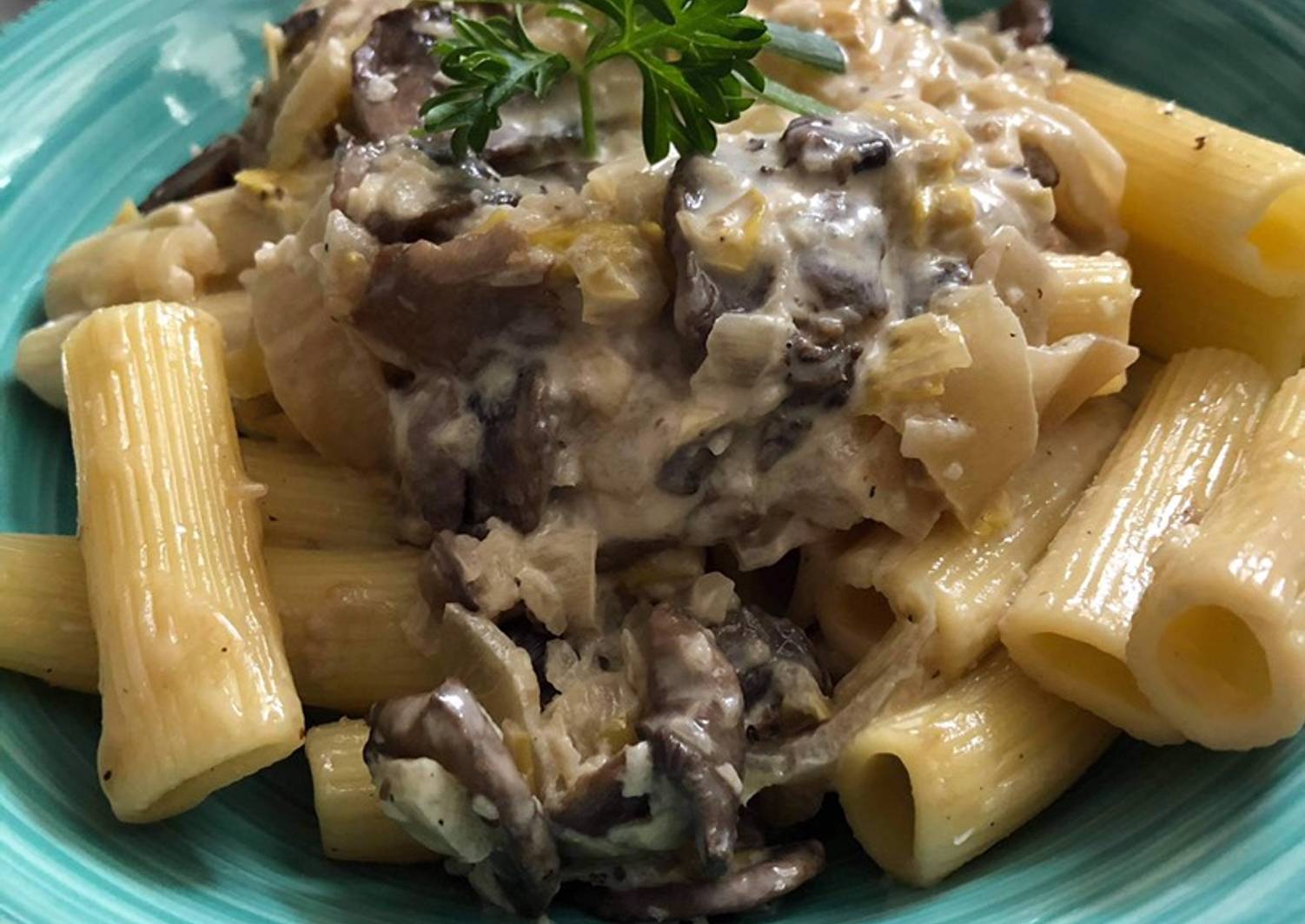 Rigatoni sauce crème champignon et endives de cuchu - Cookpad