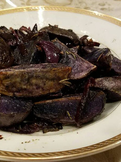 A picture of Rosemary Roasted Purple Potatoes.