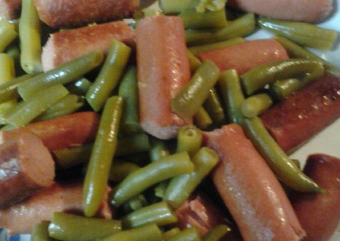 Skye's green beans and hotdogs