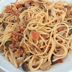 A picture of Lamb tomato pasta.