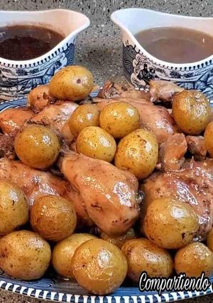 Una foto de Pollo a la sangría o al refresco de uva 🌺