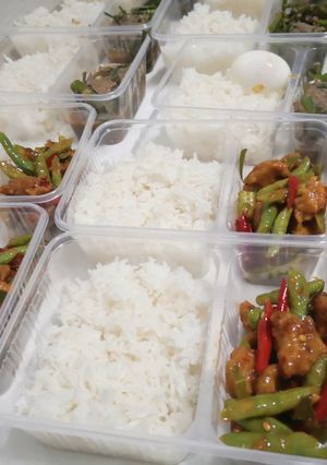 รูปของ พริกแกงไก่กรอบ🍱เมนู​ข้าว​กล่อง​🍱