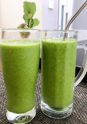 Hình của món Sinh tố rau xanh.