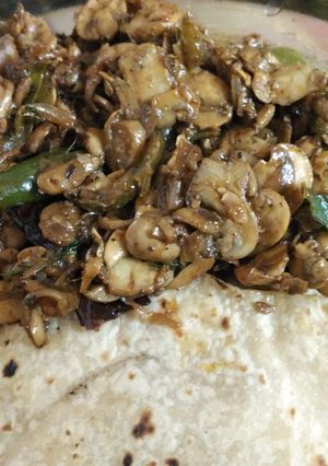 A picture of Mushroom Chillie Pepper Fry.