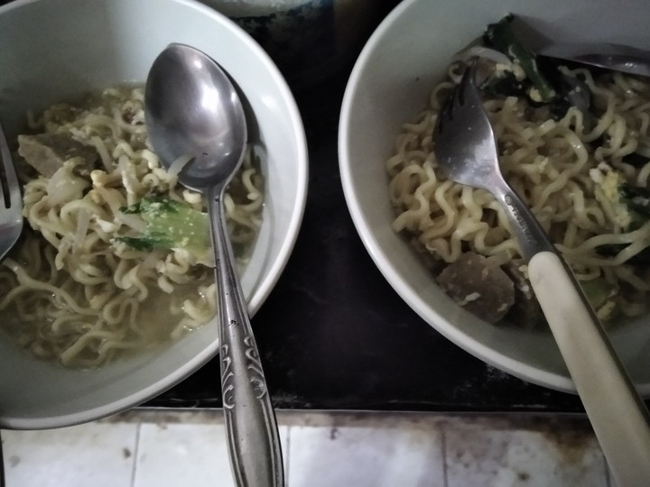 Ini dia! Resep buat Mie Bakso Sapi Kuah Bening  nikmat