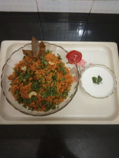 જૈન તવા પુલાવ (Jain Tava Pulao Recipe In Gujarati) રેસીપી મુખ્ય ફોટો