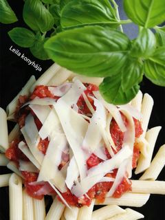 Fokhagymás-bazsalikomos penne recept fotója