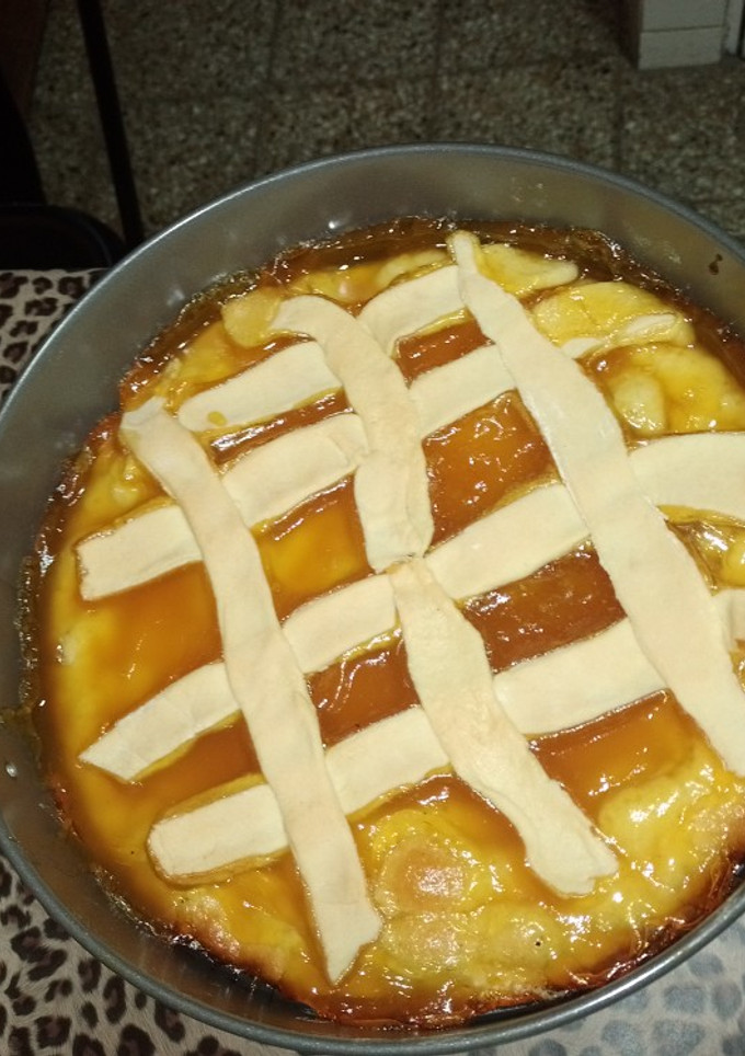 Una foto de Pasta frola de dulce de batata