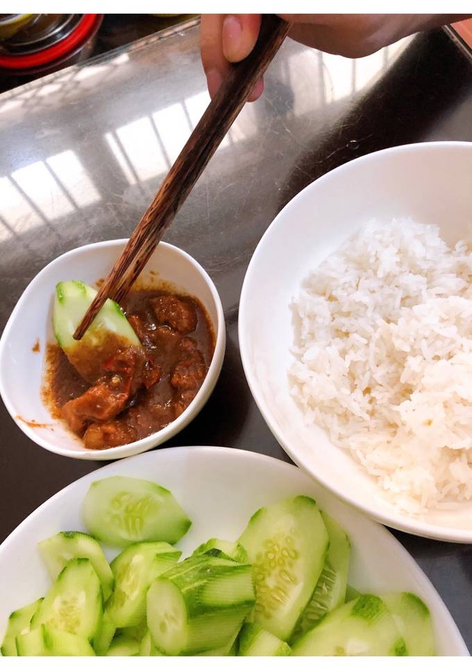 Cách Làm Món Ba rọi xào mắm ruốc của Ngọc Thạch - Cookpad