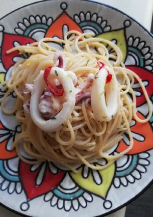 Foto di Spaghettone calamari e limoni😋