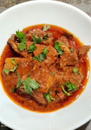 A picture of Onion Tomato Chicken.