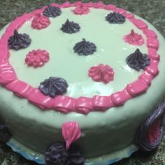 A picture of Easy cake decoration.