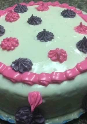 A picture of Easy cake decoration.