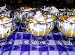 Una foto de Suspiro limeño