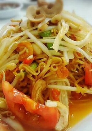รูปของ ส้มตำยำมาม่า