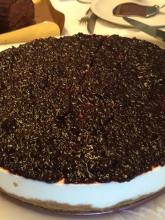 Una foto de Tarta de Mousse de Mascarpone y mermelada de Arándanos