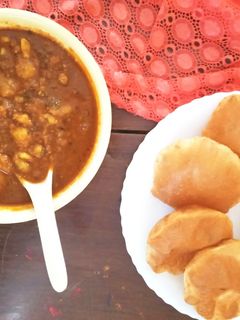 உருளைக்கிழங்கு தக்காளி கிரேவி (Aloo tamatar sabzi recipe in tami செய்முறை முக்கிய புகைப்படம்