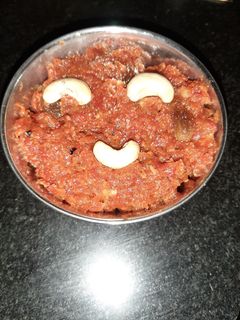 गाजर का हलवा (Gajar ka halwa recipe in Hindi) रेसिपी मुख्य फोटो
