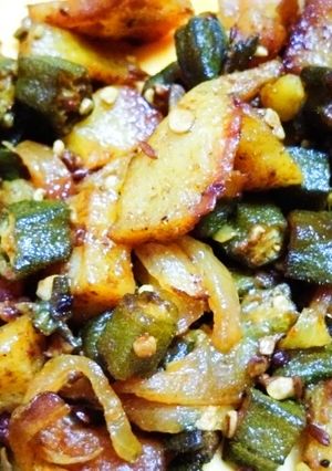 A picture of Aaloo Bhindi Bhaja.