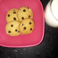 A picture of Choco chip Cookies.