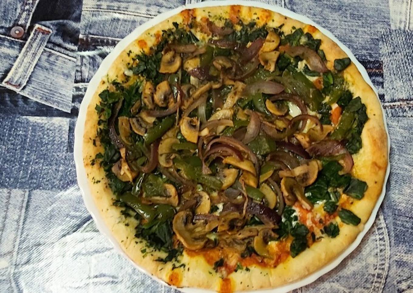 Pizza saludable con verduras al microondas