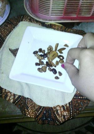 Foto resep Kacang Bawang gurriiih.. By:Erni Hartanti.Amd:-)