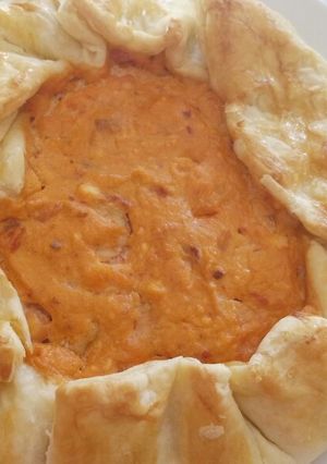 A picture of Ricotta, sun-dried tomato and prawn pie.