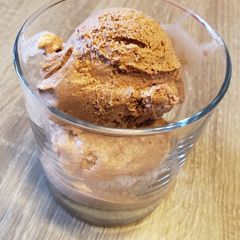 A picture of Chocolate Peanut Butter Ice Cream (with roasted marshmallows).