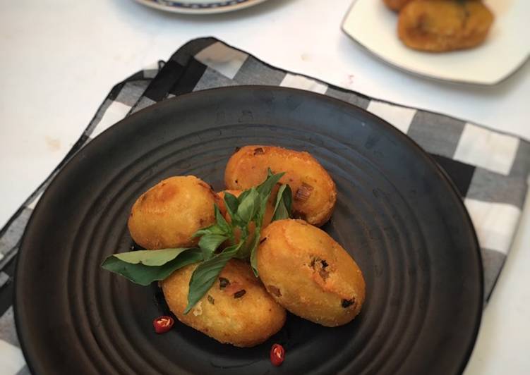 Rahasia Membuat Combro Singkong Renyah (tanpa peras) yang Renyah