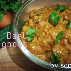 A picture of Dal gosht.