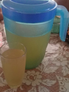 Una foto de Tepache de piña 🥃🍍
