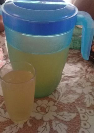Una foto de Tepache de piña 🥃🍍
