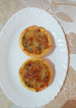 صورة لوصفة ميني كيش بدون غلوتين محشيين بالخضر (الحشو إختياري)