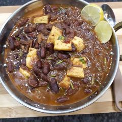 A picture of Rajma with paneer.