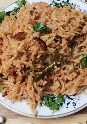 कश्मीरी पुलाव (kashmiri pulao recipe in Hindi) रेसिपी मुख्य फोटो
